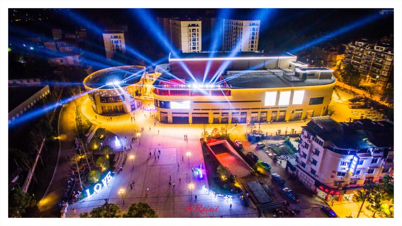 浙農(nóng)實(shí)業(yè)美林&middot;松州廣場(chǎng)&ldquo;七夕&rdquo;點(diǎn)亮松陽