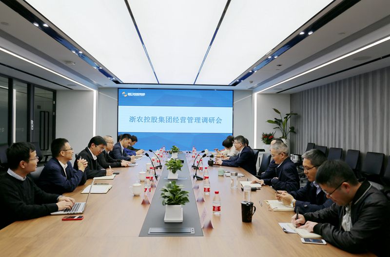 李文華到子公司開展經(jīng)營管理調研