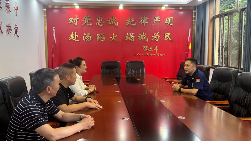 浦江農(nóng)批市場開展“八一”擁軍慰問活動