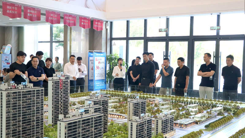 濟(jì)寧華都舉辦國(guó)濱府·慧生活市集招商交流會(huì)